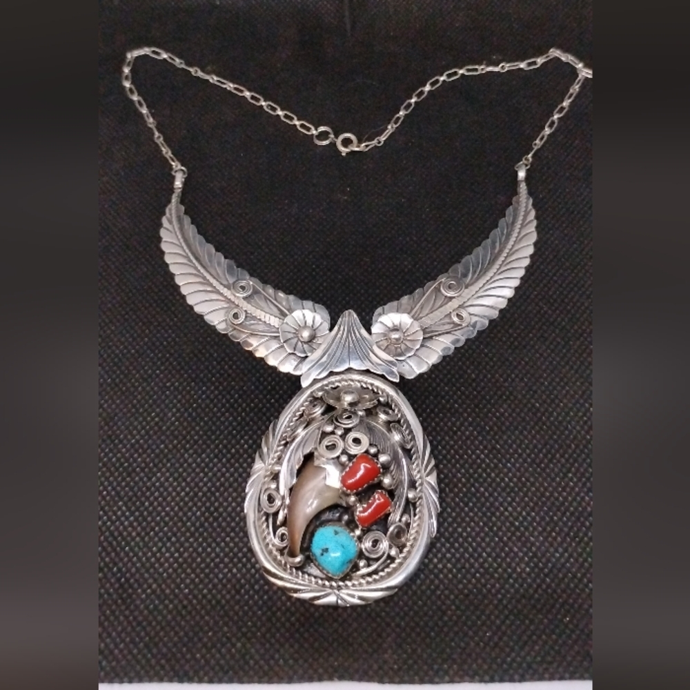 Classic Navajo Craftsmanship